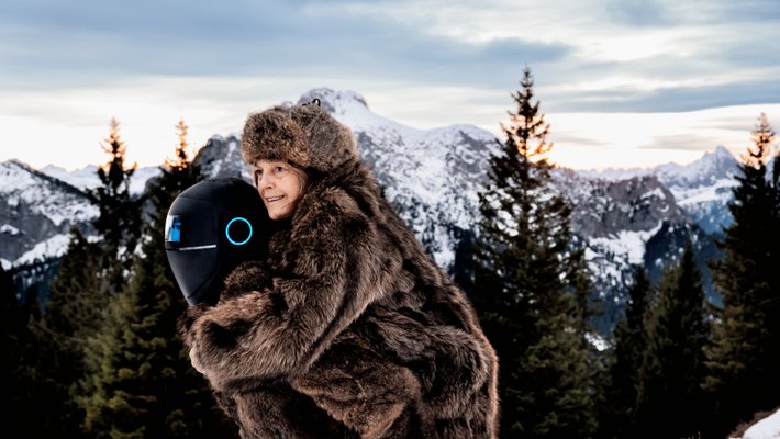 Frau Winkler verlässt das Haus Vorschaubild des Trailers